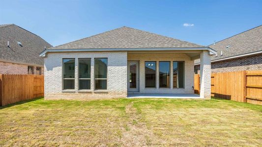 New construction Single-Family house 166 Plumbago Loop, Bastrop, TX 78602 Design 2049W- photo 20 20