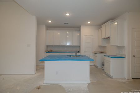 New construction Single-Family house 8219 Foxtail Frk, San Antonio, TX 78222 null- photo 1 1