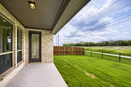New construction Single-Family house 11465 Wulstone Dr, Fort Worth, TX 76052 plan 1687 - image 3