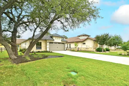 New construction Single-Family house 205 Indigo Ln, Georgetown, TX 78628 plan Avondale - image