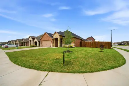 New construction Single-Family house 602 Moseley Ln, Greenville, TX 75402 - image