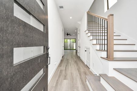 New construction Single-Family house 1422 Caywood Ln, Unit B, Houston, TX 77055 - image 6