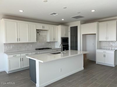 New construction Single-Family house 7669 W Tether Trl, Peoria, AZ 85383 Ruby- photo 5 5