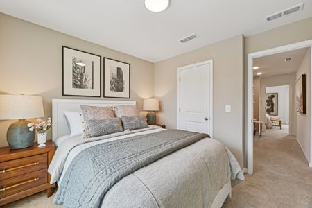 Towns at Crescent Mills by Ashton Woods in Wilson's Mills - image 3