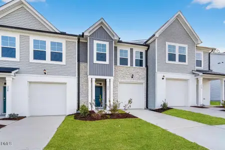 New construction Townhouse house 552 Barrington Row Ave, Zebulon, NC 27597 plan Fairview - Townhomes - image