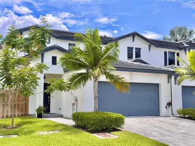New construction Townhouse house 2950 Park Pl, Unit 5838, Dania Beach, FL 33312 - image