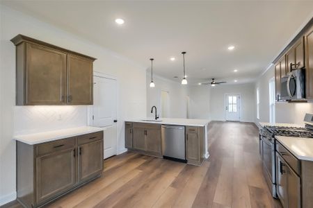 New construction Single-Family house 818 Countryside Glade Ln, Bonney, TX 77583 plan Rutherford II H - image 9