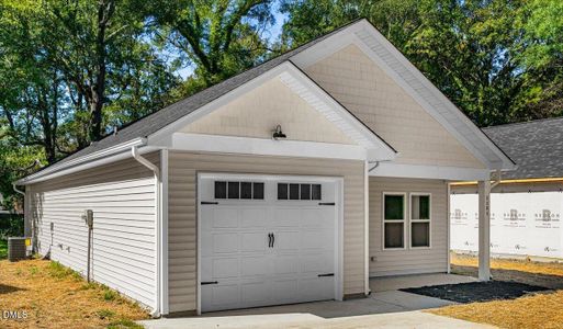 New construction Single-Family house 1181 Flora Ave, Burlington, NC 27217 - image