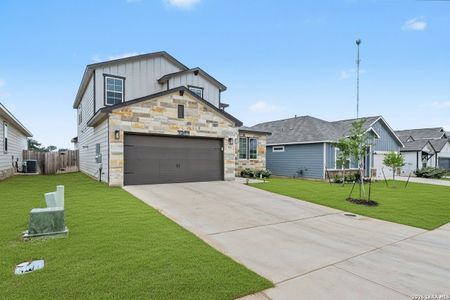 New construction Single-Family house 16515 Rosemary Rdg, Elmendorf, TX 78112 plan Bandera - image