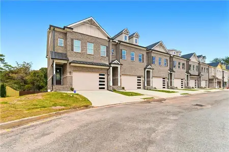 New construction Townhouse house 3376 Sarah Trl, Unit 8, Decatur, GA 30032 - image