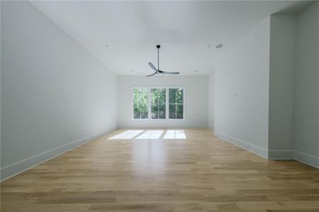 New construction Single-Family house 5271 Lake Forrest Drive, Atlanta, GA 30342 - photo 47 47