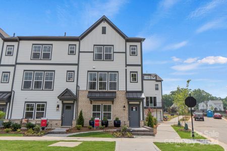 New construction Townhouse house 4009 Hidden Oaks Drive, Charlotte, NC 28205 Breckenridge II- photo 0