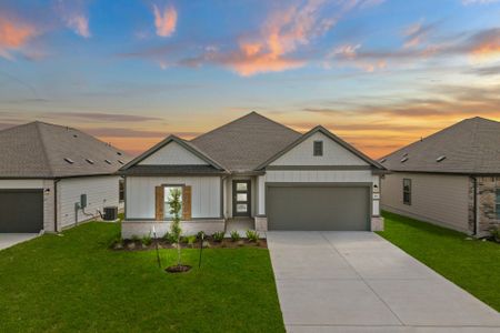 New construction Single-Family house 148 Wind Hl, Jarrell, TX 76537 plan Young - image
