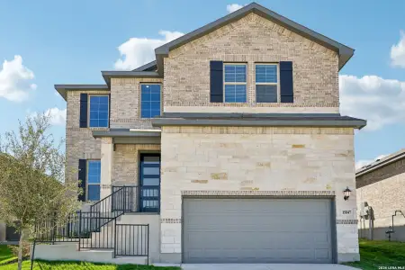 New construction Single-Family house 15847 Comanche Owl, San Antonio, TX 78233 plan Medina (3011) - image