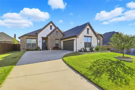 New construction Single-Family house 3216 Signal Hill Dr, Burleson, TX 76028 plan Concept 2267 - image