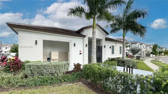 New construction Townhouse house 204 Sw 159Th Pl, Pembroke Pines, FL 33027 - image