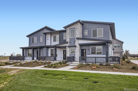 New construction Townhouse house 5537 Euclid Court, Timnath, CO 80547 - photo 0