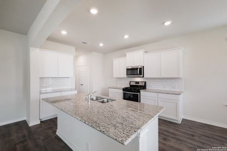 New construction Single-Family house 509 Nickel Brk, Cibolo, TX 78108 The Llano - photo 5 5