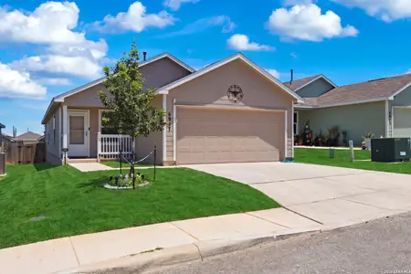 New construction Single-Family house 6947 Celestial Cv, San Antonio, TX 78252 plan Drexel - image
