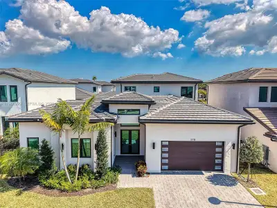 New construction Single-Family house 5718 W Ashwood Cir W, Hollywood, FL 33312 - image