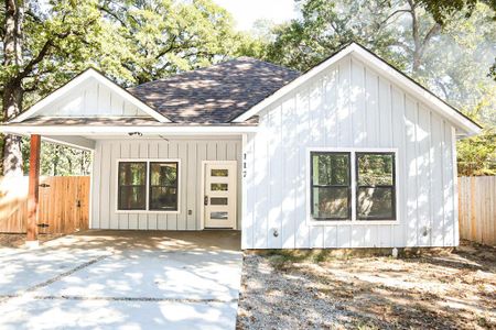 New construction Single-Family house 117 Pawnee Trail, Mabank, TX 75156 - photo 0