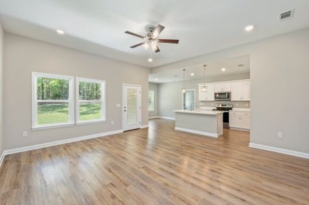 New construction Single-Family house Crestview, FL 32539 plan Sierra - image 14