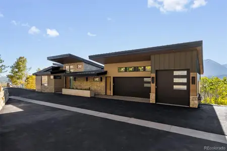 New construction Single-Family house 530 Lakeview Cir, Silverthorne, CO 80498 - image