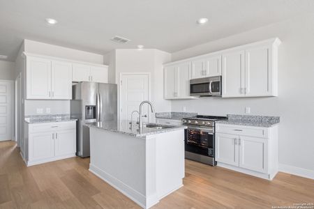 New construction Multi-Family house 7137 Magnolia Crk, San Antonio, TX 78252 plan Lyon - image 16