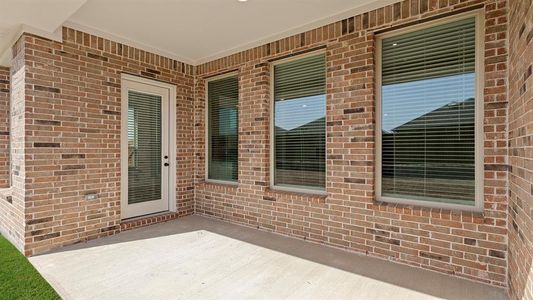 26. 744 Tawny - Patio