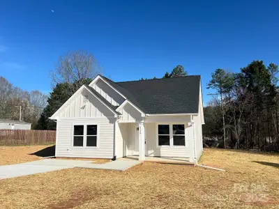 New construction Single-Family house 6756 Denver Heights Cir, Denver, NC 28037 null- photo 1 1