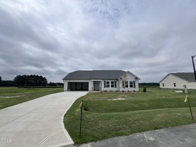 New construction Single-Family house 73 Grace Ridge Court, Benson, NC 27504 - photo 0