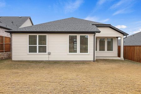 New construction Single-Family house 7136 Intrepid Dr, Saginaw, TX 76179 plan Chamberlin II - image 16