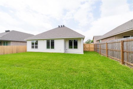 New construction Single-Family house 2051 Winepress Rd, Brenham, TX 77833 - image 4