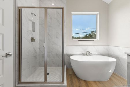 New construction Single-Family house 130 Gallant Fox Dr, Castroville, TX 78009 plan Plan 2632 - image 7