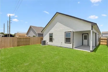 Crosby Farms by Saratoga Homes in Crosby - image 4