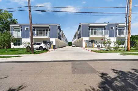 New construction Townhouse house 2925 Spruce Valley Ln, Unit 404, Dallas, TX 75233 - image