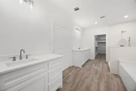 New construction Single-Family house 183 Windmill Rd, New Waverly, TX 77358 - image 8