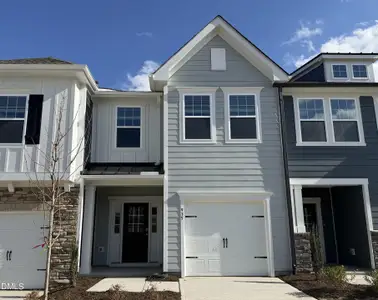 New construction Townhouse house 935 Kensley Grove Ln, Fuquay Varina, NC 27526 - image