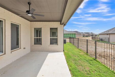 New construction Single-Family house 6149 Villaggio Way, Fort Worth, TX 76123 Toscana- photo 34 34