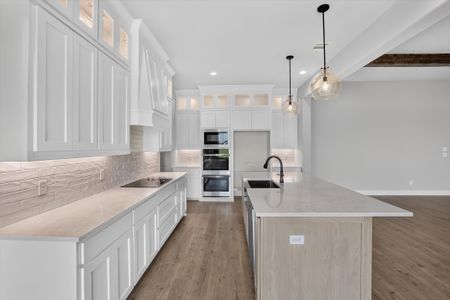 New construction Single-Family house 140 Chapowits, Godley, TX 76044 plan The Laredo - image 8