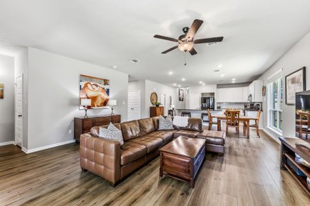 New construction Single-Family house 3701 Sage Ln, Huntsville, TX 77340 plan The 1818 - image 11