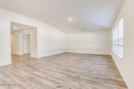 New construction Single-Family house 2512 Clayton Falls Cv, Green Cove Springs, FL 32043 null- photo 7 7