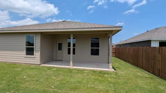 New construction Single-Family house 1000 Traction Trl, Cleburne, TX 76031 plan KENNEDY - image