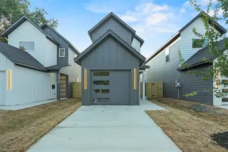New construction Single-Family house 2521 Bethurum Ave, Dallas, TX 75215 - image