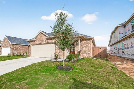 New construction Single-Family house 2919 Copper Falls Dr, Iowa Colony, TX 77583 - image