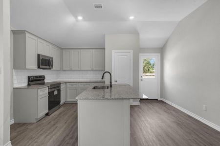 New construction Single-Family house 18737 Loom Dr, Conroe, TX 77306 plan Camellia - image 14
