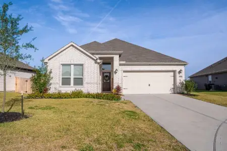 New construction Single-Family house 805 Allana Ln, Alvin, TX 77511 - image
