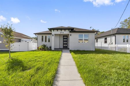 New construction Single-Family house 2714 W Walnut Street, Tampa, FL 33607 - photo 0