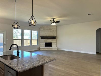 New construction Single-Family house 4421 Verbena St, Midlothian, TX 76065 Concept 2555- photo 3 3