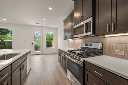 New construction Townhouse house 3236 Rustic Creek Dr, Northlake, TX 76262 plan Manor - image 7